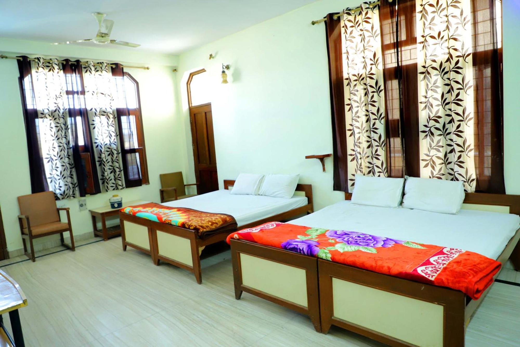 Shri Shri Radha Shyam Palace