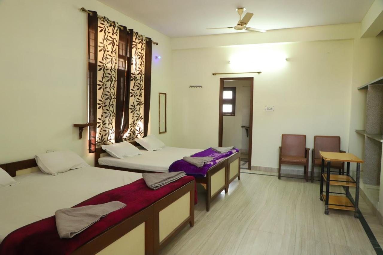Shri Shri Radha Shyam Palace Vrindavan
